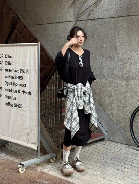 春夏穿搭示范：怎么穿？搭什么鞋子？