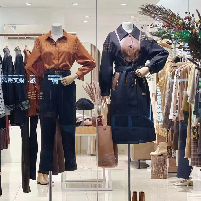 湖南女装学员：学完后店铺统一升级，团队业绩超额达标！